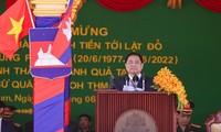 ພິ​ທີ​ສະ​ເຫຼີມ​ສະຫຼອງ 45 ປີ​ແຫ່ງວິ​ວັດ​ຂະ​ບວນ​ການມຸ່ງ​ໄປ​ເຖິງ​ການ​ໂຄ່ນ​ລົ້ມ​ລະ​ບອບ​ດັບ​ສູນ​ເຊື້ອ​ຊາດ Pol Pot ຂອງ​ທ່ານ​ນາ​ຍົກ​ລັດ​ຖະ​ມົນ​ຕີ ກຳ​ປູ​ເຈຍ Hun Sen