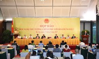 Instan a reducir obstáculos para el avance del sector privado en Vietnam