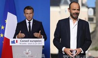 Franceses siguen mostrando simpatía hacia Macron y Philippe