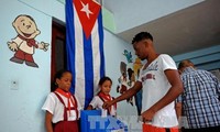 Cuba celebra las elecciones municipales y avanza hacia las legislativas  