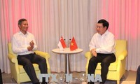 Vietnam comprometido a reanimar cooperación con Singapur y Malasia