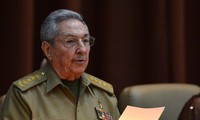 Raúl Castro recibe a legisladores estadounidenses
