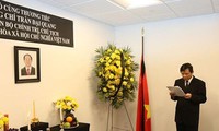 Representación de Vietnam ante la ONU efectúa honra fúnebre por el presidente Tran Dai Quang 
