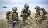    Reino Unido abroga restricciones en el reclutamiento militar
