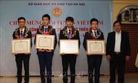 Hanói honra a estudiantes participantes en Olimpiada de Astronomía y Astrofísica 