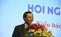 Vietnam por atraer y promover las contribuciones de los compatriotas en ultramar