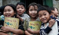 Vietnam acentúa derechos infantiles en documentos legales contra desastres naturales
