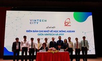 Estudiantes emprendedores de Vietnam ante oportunidades de desarrollo en tecnología