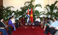 Vietnam y Cuba reiteran afianzar cooperación económica y comercial bilateral