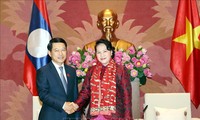 Presidenta del Parlamento vietnamita recibe al canciller laosiano