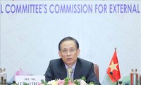 Vietnam por intensificar la asociación estratégica con Singapur