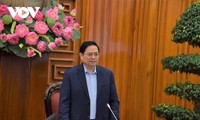 Vietnam busca producir vacunas y medicamentos contra el covid-19, afirma el primer ministro
