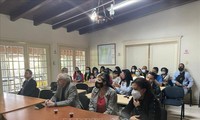 Inauguración del curso gratuito del idioma vietnamita en Venezuela