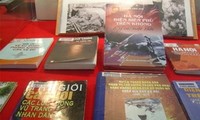 国立図書館、ハノイ上空ディンビェンフー作戦をテーマとした展示会を開催