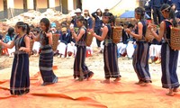 クホ族の伝統舞踊とは