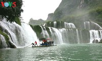 東南アジア最大の滝「バンゾク」滝