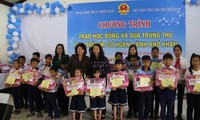 ティン国家副主席、SOS子ども村30周年記念式典に参列