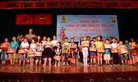 Efectúan actividades a favor de los niños vietnamitas en la Fiesta del Medio Otoño