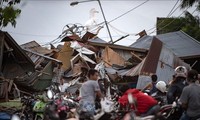 インドネシア地震 食料など支援物資不足が深刻