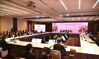 ASEAN外相会議 ベトナム東部海域の平和と安定を維持