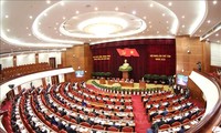    第13期ベトナム共産党中央委員会第8回総会 3日目