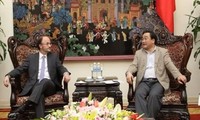 Deputi PM Hoang Trung Hai menerima Wilfried Luetkenhorst Direktur  Eksekutif  UNIDO
