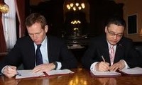 Vietnam dan Inggeris menandatangani Rencana Aksi -2012.
