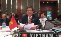 Deputi Menlu  Pham Quang Vinh  menjawab interviu  wartawan VOV tentang Konferensi Menlu ASEAN ke-45