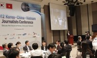 Konferensi Wartawan tiga negara Republik Korea-Tiongkok-Vietnam dibuka