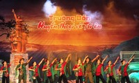Pertemuan  kesenian “Truong Bon” – legenda dan ucapan terimakasih