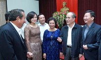 Ketua MN  Vietnam Nguyen Sinh Hung  menghadiri Hari Persatuan Besar seluruh bangsa