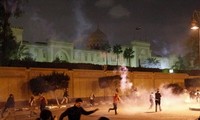 Mesir  menyelidiki sebab –musabab  yang mengakibatkan kekerasan di sekitar Istana Presiden.