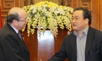 Deputi PM Hoang Trung Hai  menerima Wakil Presiden  Bank Dunia Michel Wormser