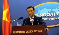 Vietnam memprotes Tiongkok menembak  kapal  penangkap  ikan Vietnam.