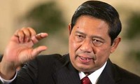 Presiden Indonesia Susilo Bambang Yudhoyono menerima Sekjen ASEAN Le Luong Minh.