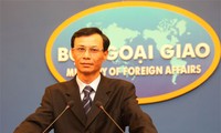 Reaksi Vietnam terhadap tindakan-tindakan Tongkok  di kepulauan Hoang Sa milik Vietnam