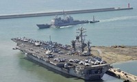 RDR Korea mengecam Amerika Serikat  yang mengerahkan kapal induk untuk ikut dalam latihan perang dengan Republik Korea