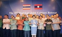 Thailan dan Laos mengadakan sidang kabinet bersama.