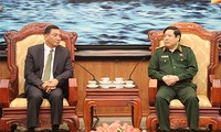 Menhan Vietnam Phung Quang Thanh menerima Deputi Menlu Indonesia