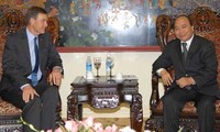 Deputi PM Vietnam Nguyen Xuan Phuc menerima Utusan Khusus  PM Australia