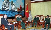 Jenderal Phung Quang Thanh, Menhan menerima Duta Besar Luar Biasa dan Berkuasa Penuh Republik Slovakia