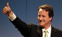 PM Inggeris David Cameron  melakukan kunjungan di Afghanistan dan Pakistan.