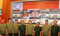 Konferensi online tentang  pembelaan keamanan nasional antara Kementerian Keamanan Publik dan Kementerian Pertahanan Vietnam