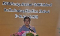 Pembukaan  pertemuan Menteri Luar Negeri  ASEAN di Thailand.