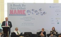 Vietnam menghadiri Konferensi Internasional   tentang Buku di Singapura.