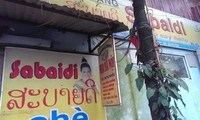 Destinasi  bagi para pecinta kuliner dan budaya Laos