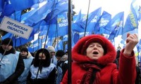 Ukraina: Partai yang berkuasa menuntut untuk melakukan  perombakan kabinet