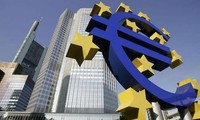 Eurozone  sepakat mengucurkan  uang Euro 1 miliar untuk Yunani