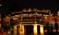 Sektor kota kuno Hoi An dalam mata  para wisatawan mancanegara
