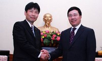 Deputi PM, Menlu Vietnam, Pham Binh Minh menerima Menteri Jepang Yamamoto Ichita
